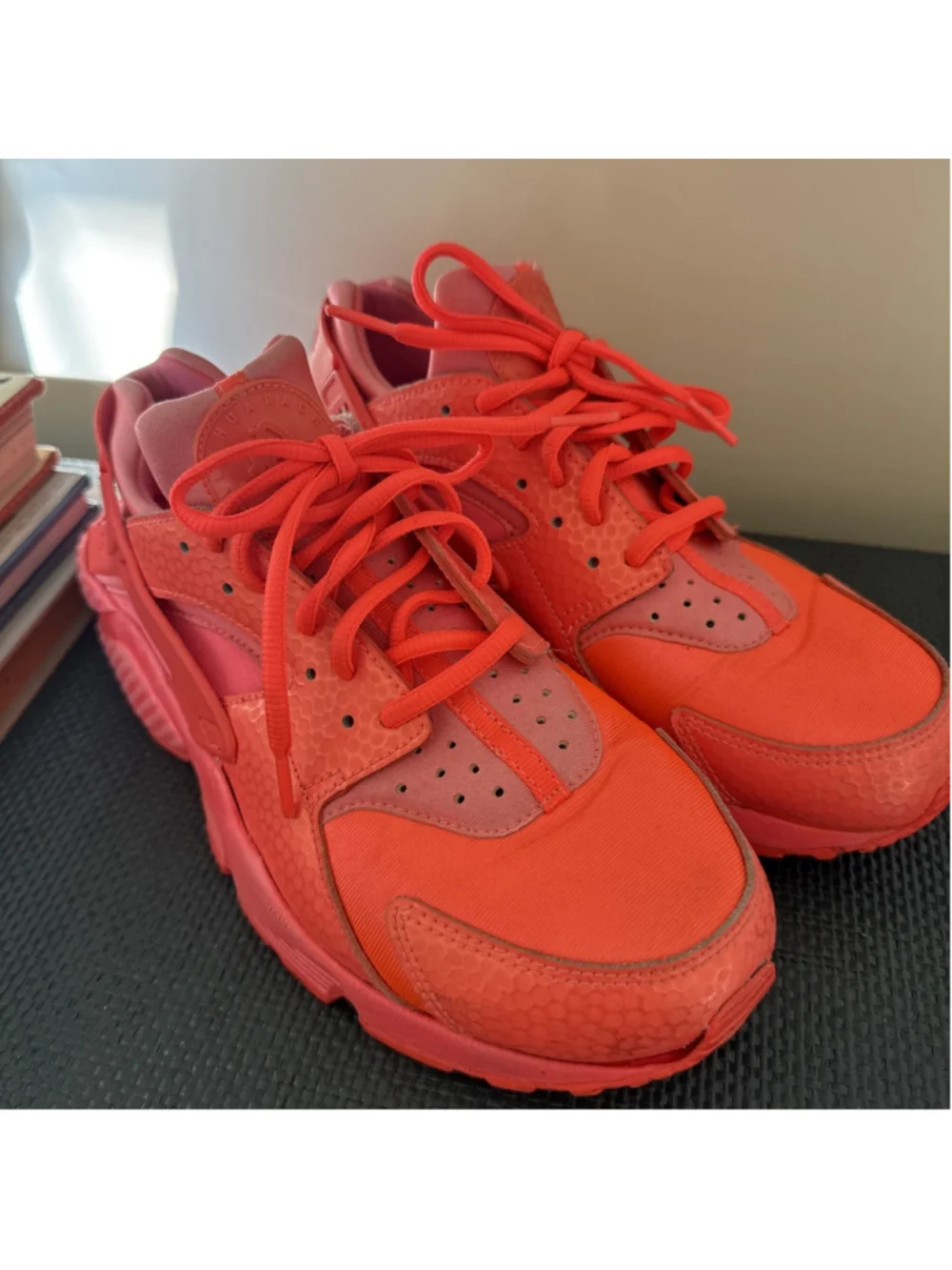 Nike Air Huarache Run Premium' Hot Lava' 683818-800 Womens 11